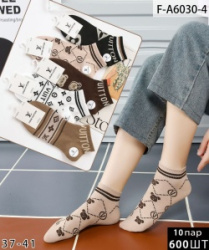 фото спортивные женские носки